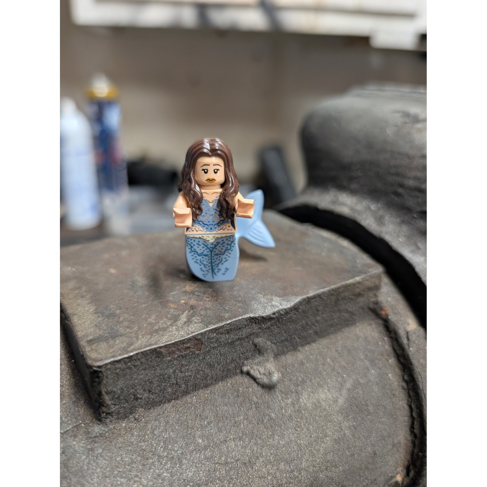 LEGO Mermaid Minifigure Sand Blue Tail Wavy Brown Hair Collectible Figure